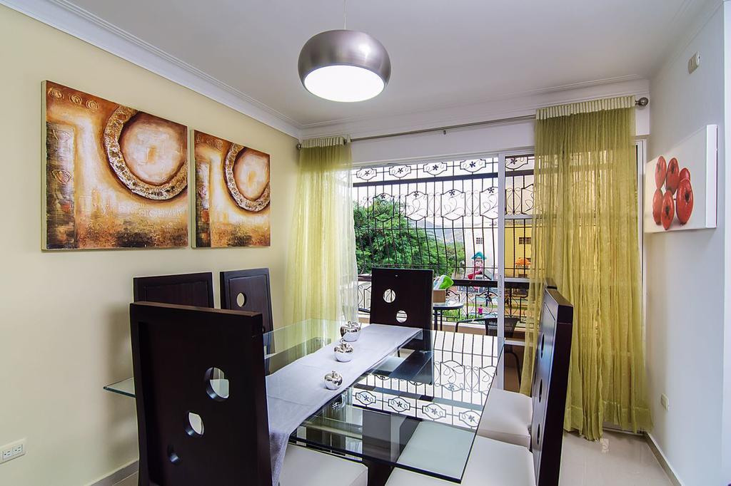 Blanco Vacation Properties Apartment Santiago De Los Caballeros Bagian luar foto